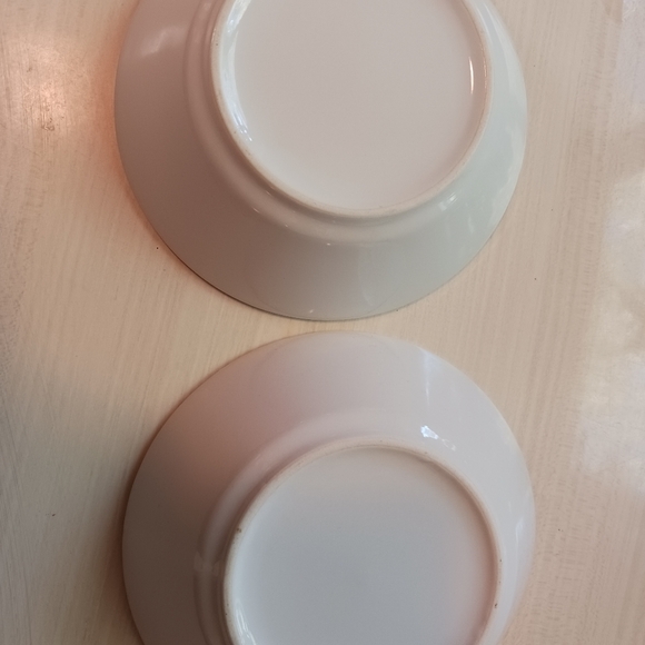 Two Ceramic Snowman Design Bowls - Picture 5 of 6